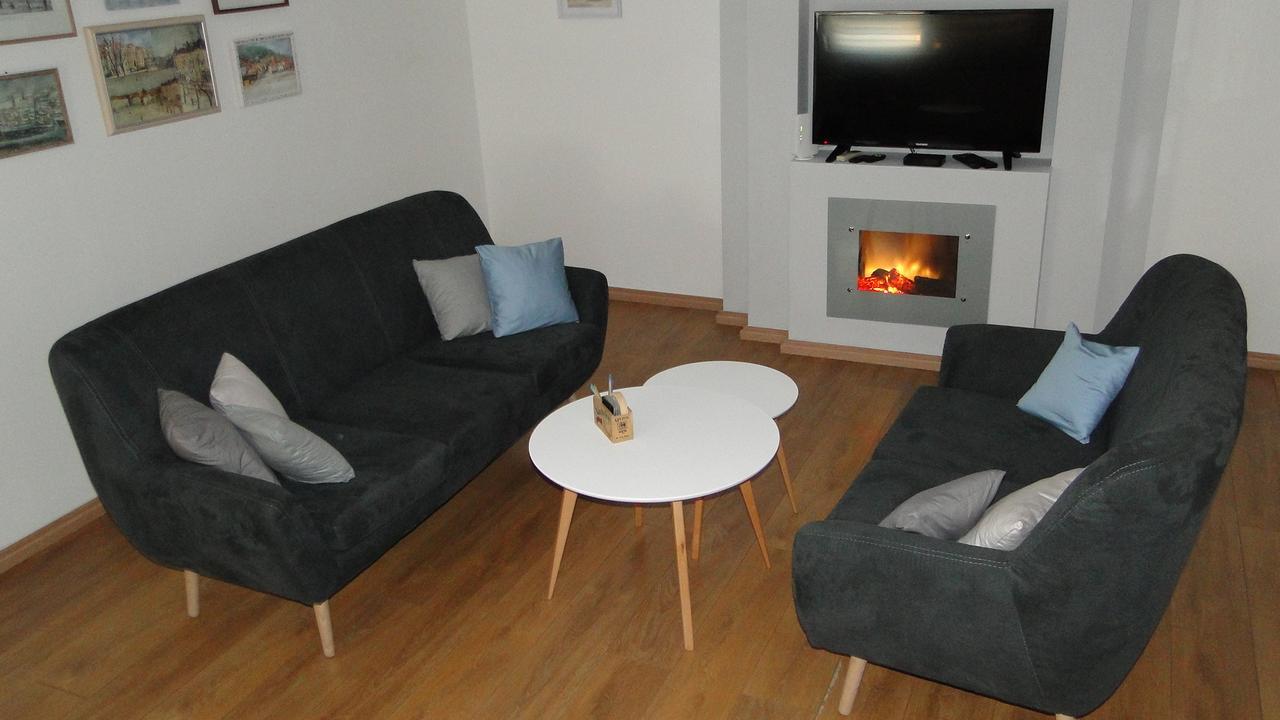 Apartment Galerija Тузла Экстерьер фото